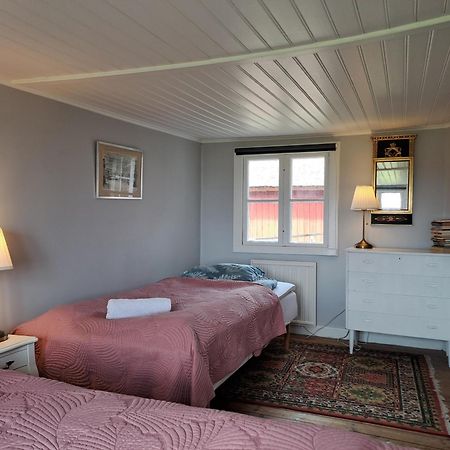 וארברג Apelviksgarden B&B מראה חיצוני תמונה